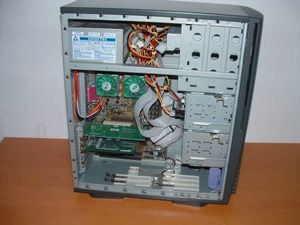 Abit BP6 m. 2*533 MHz Celeron og 512 MB ram
